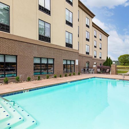 Holiday Inn Express & Suites - Cleveland Northwest By Ihg Εξωτερικό φωτογραφία