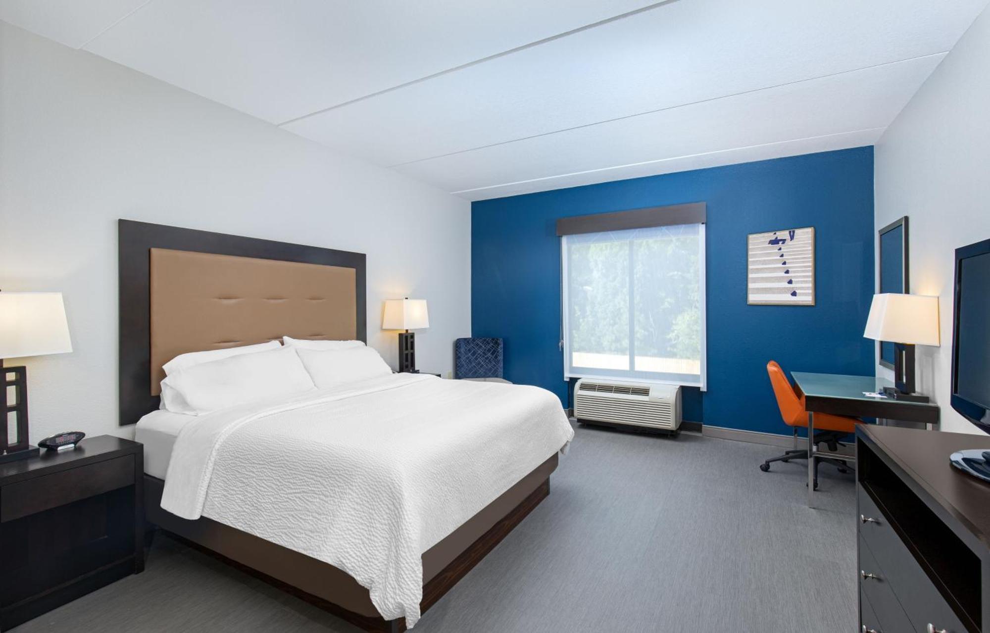 Holiday Inn Express & Suites - Cleveland Northwest By Ihg Εξωτερικό φωτογραφία