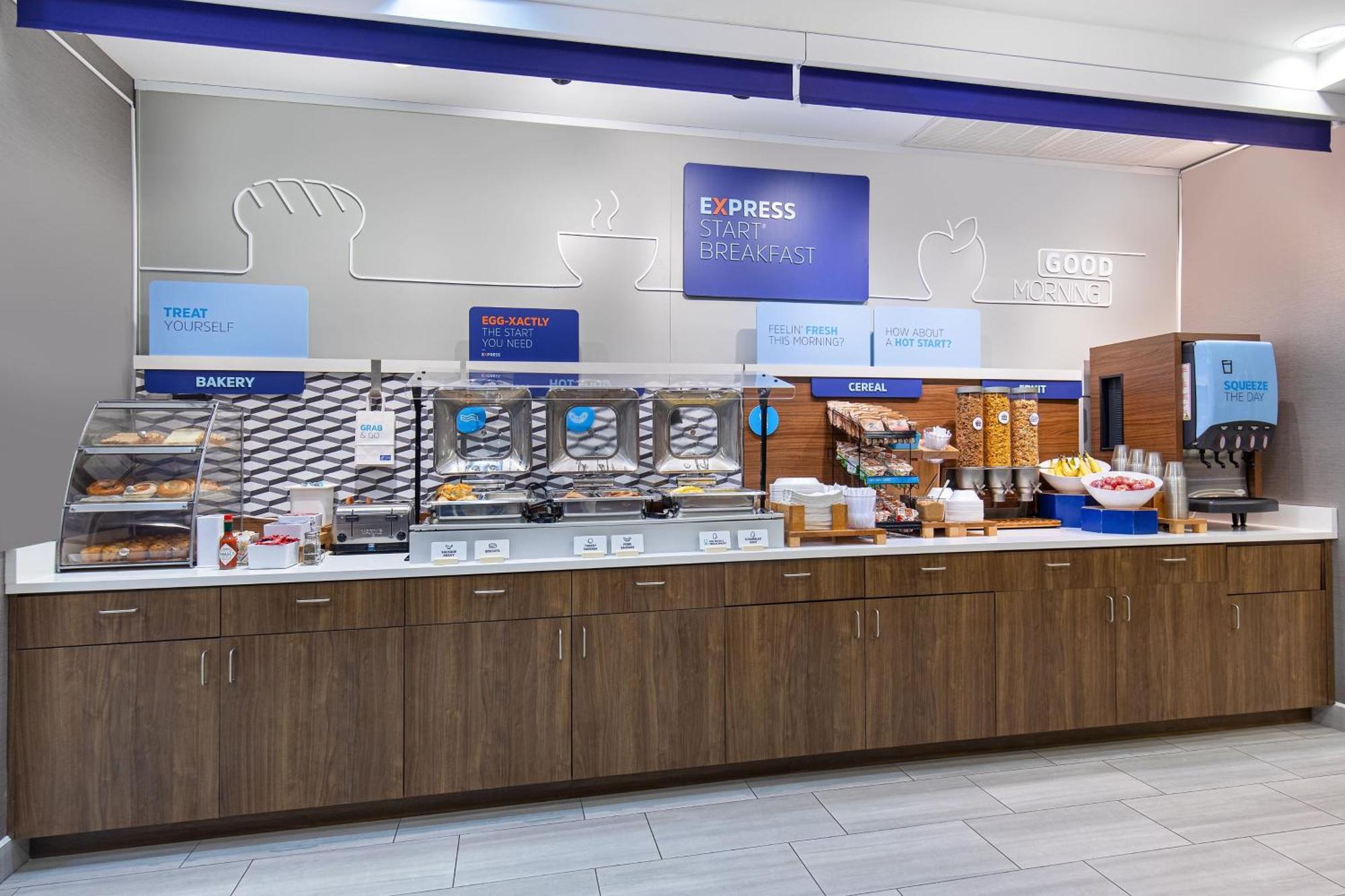 Holiday Inn Express & Suites - Cleveland Northwest By Ihg Εξωτερικό φωτογραφία