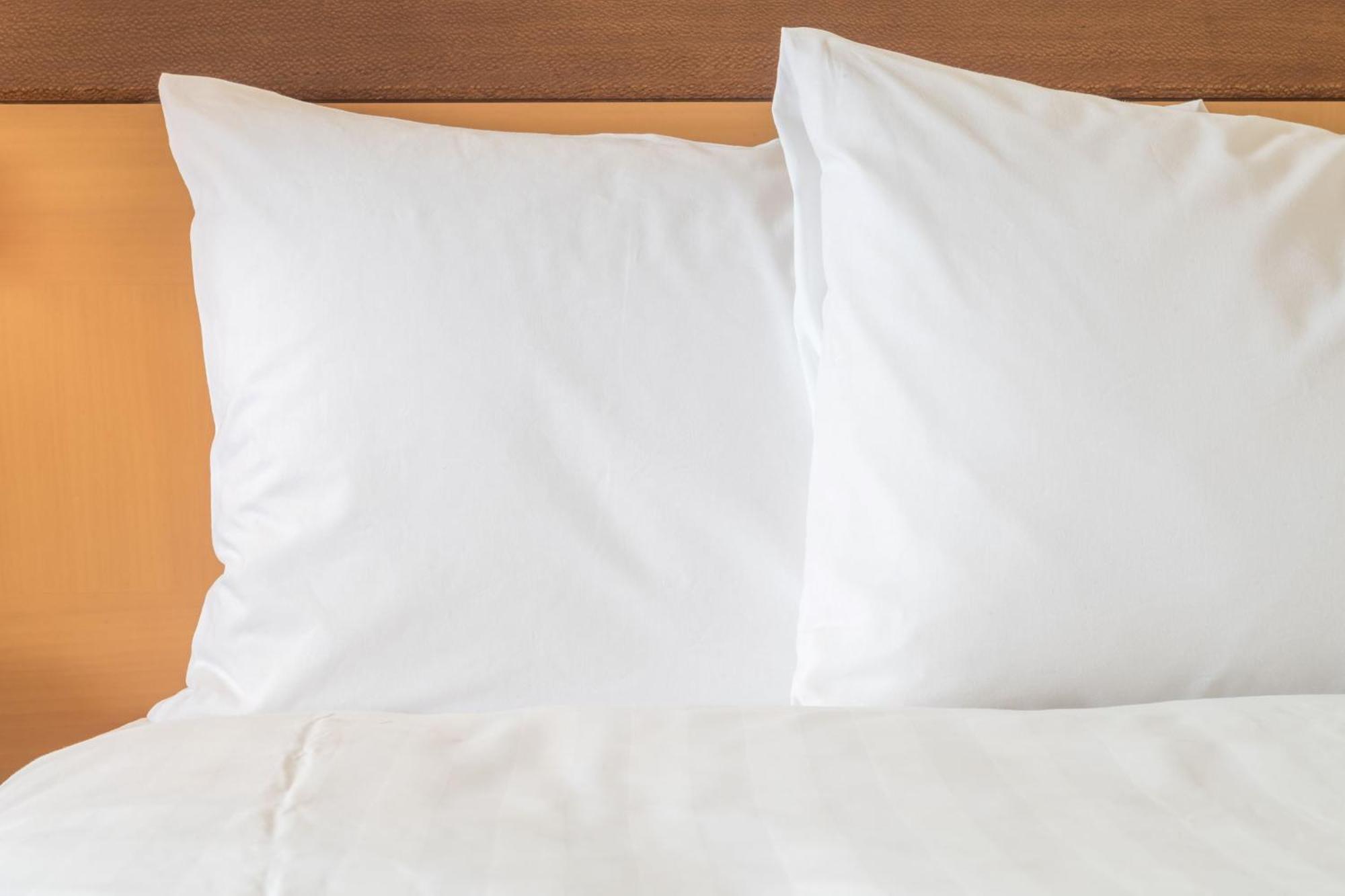 Holiday Inn Express & Suites - Cleveland Northwest By Ihg Εξωτερικό φωτογραφία