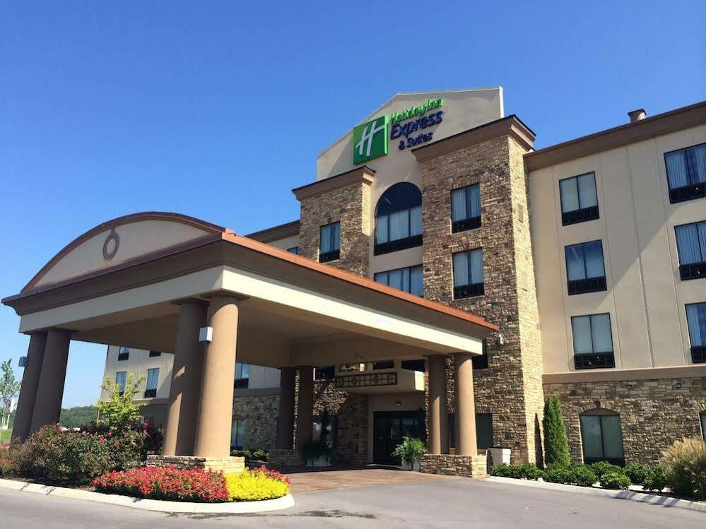 Holiday Inn Express & Suites - Cleveland Northwest By Ihg Εξωτερικό φωτογραφία